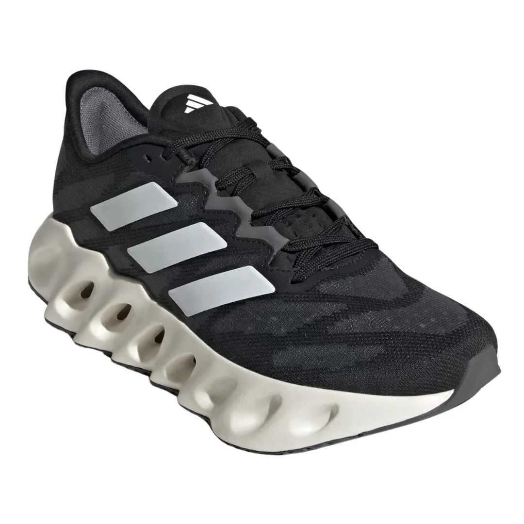 Adidas - Women's Switch FWD 'Black White' - Core Black / Cloud White / Grey Five