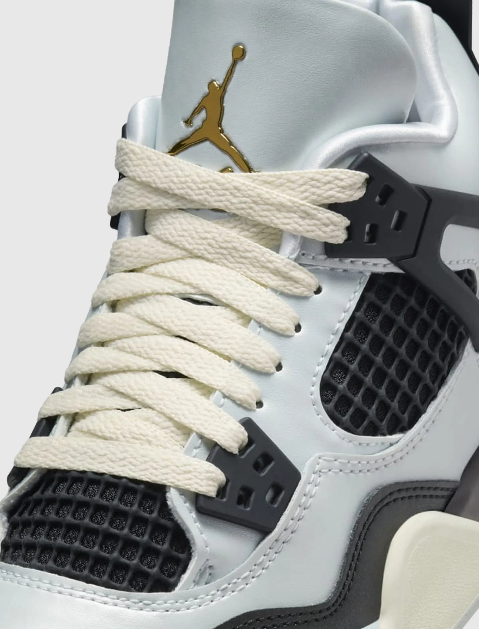 AIR JORDAN 4 RETRO "PURE PLATINUM/ METALLIC GOLD" GS