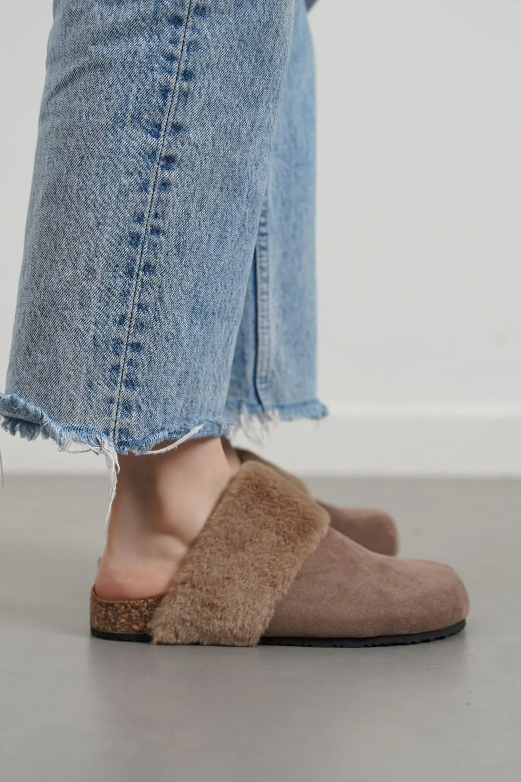 COSY FUR SLIPPERS