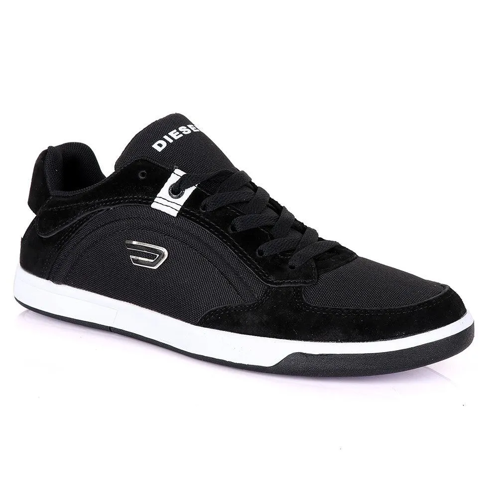 Diesel Classic foot Men's Flat  Black  sneakers