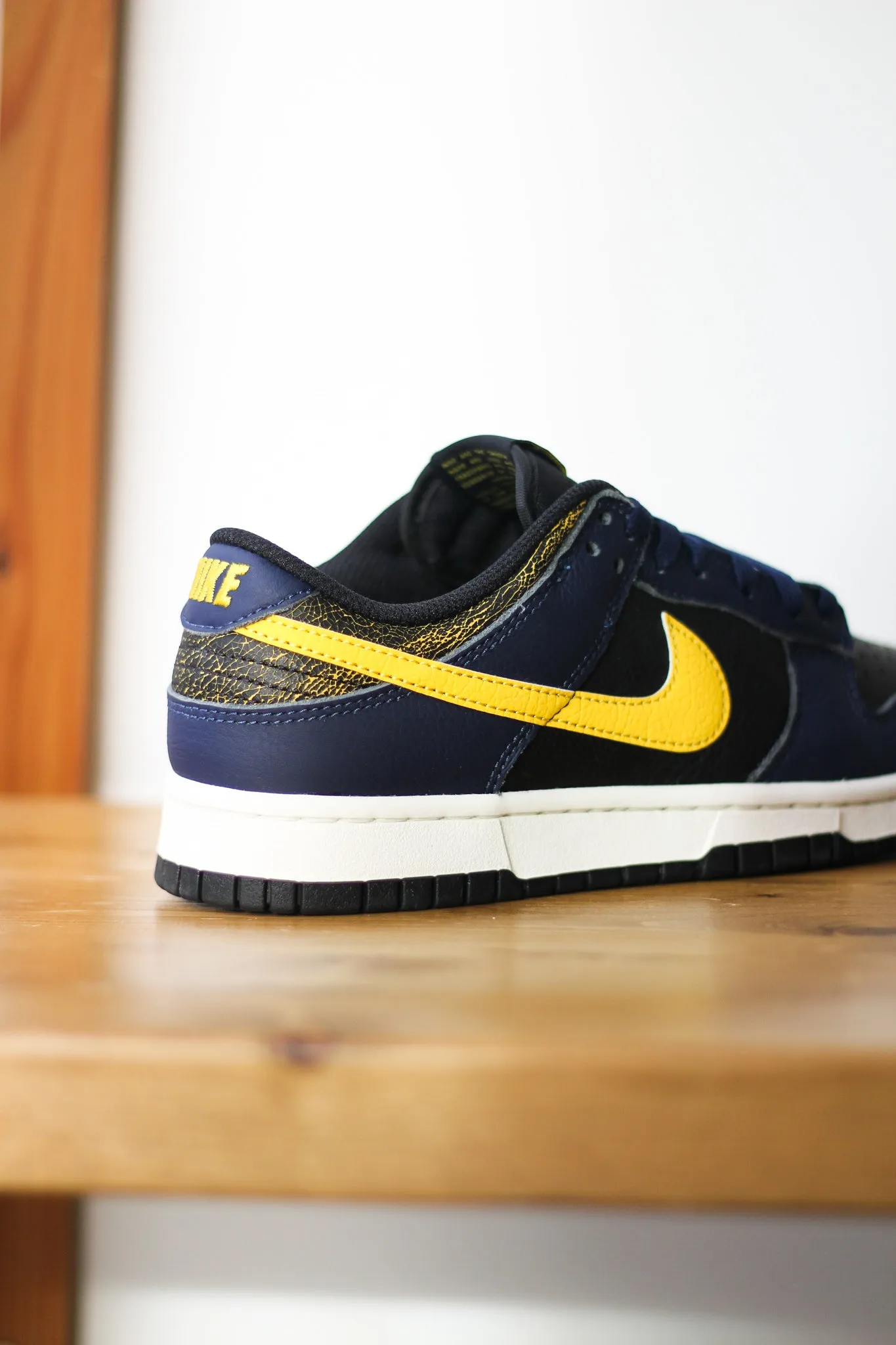 DUNK LOW RETRO "TOUR YELLOW"