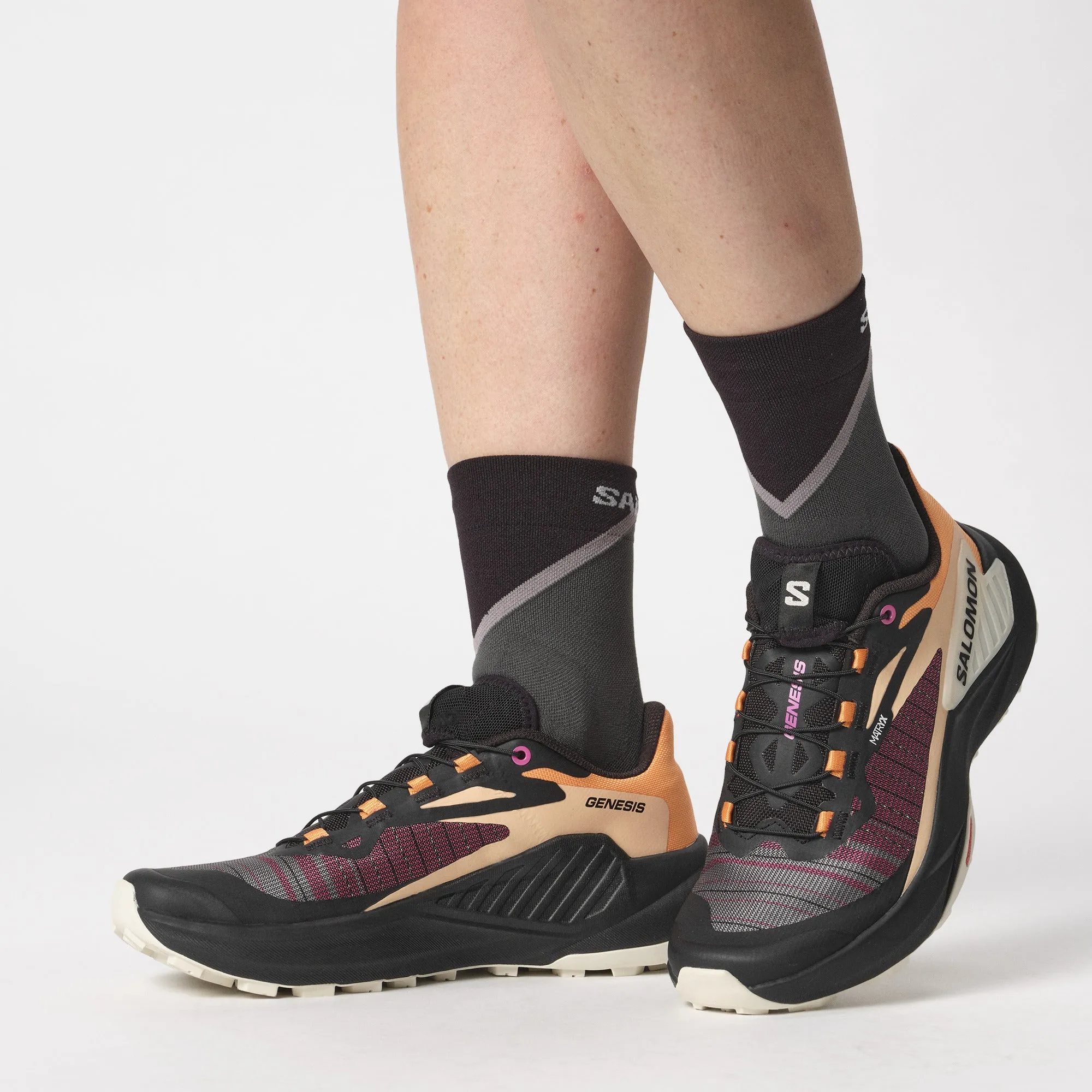 GENESIS Women Trail Running Shoes in Bird Of Paradise