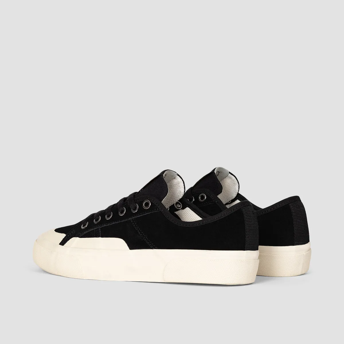 Globe Surplus Shoes - Black/Cream/Montano