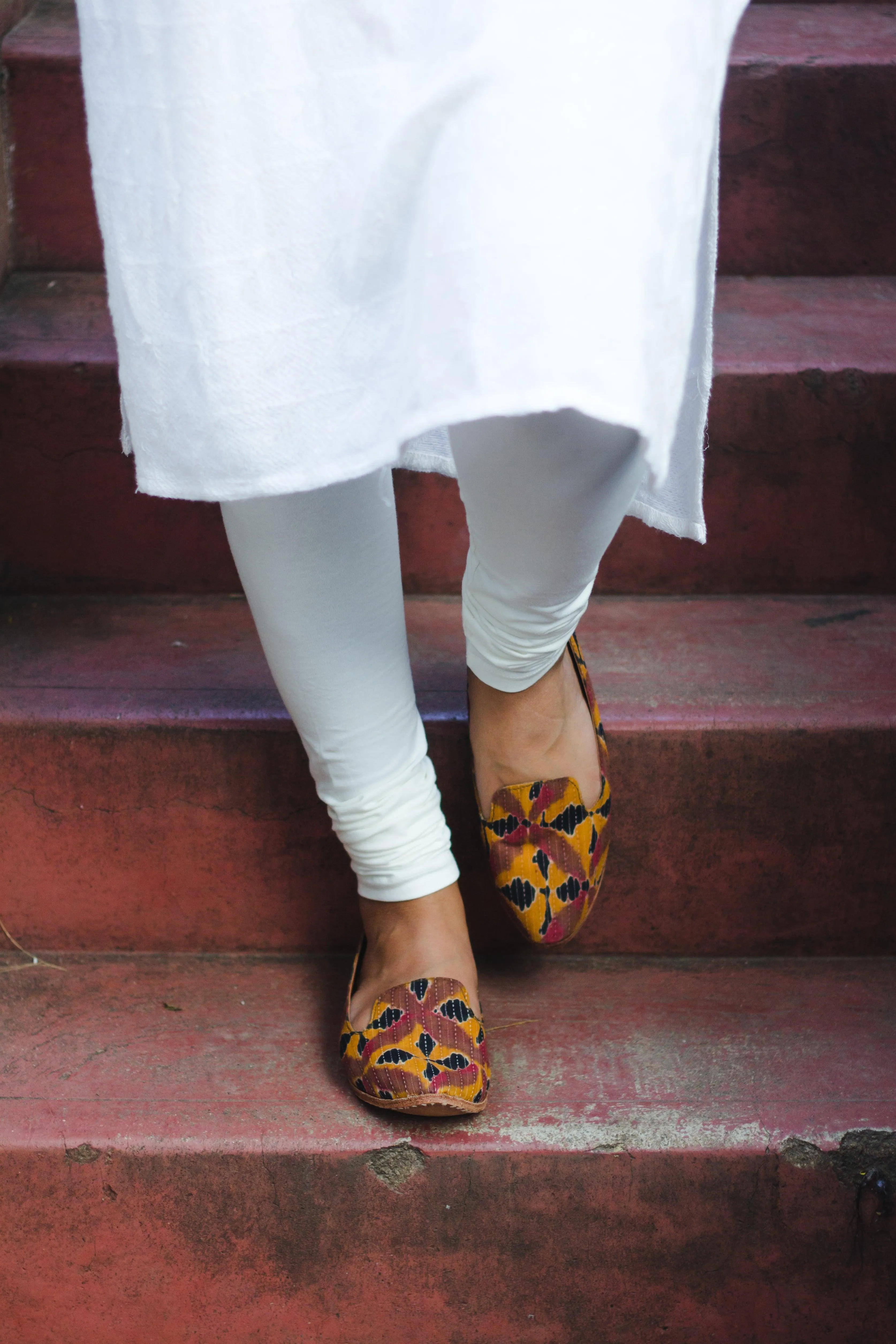 Kaisori Kantha shoes - Floral