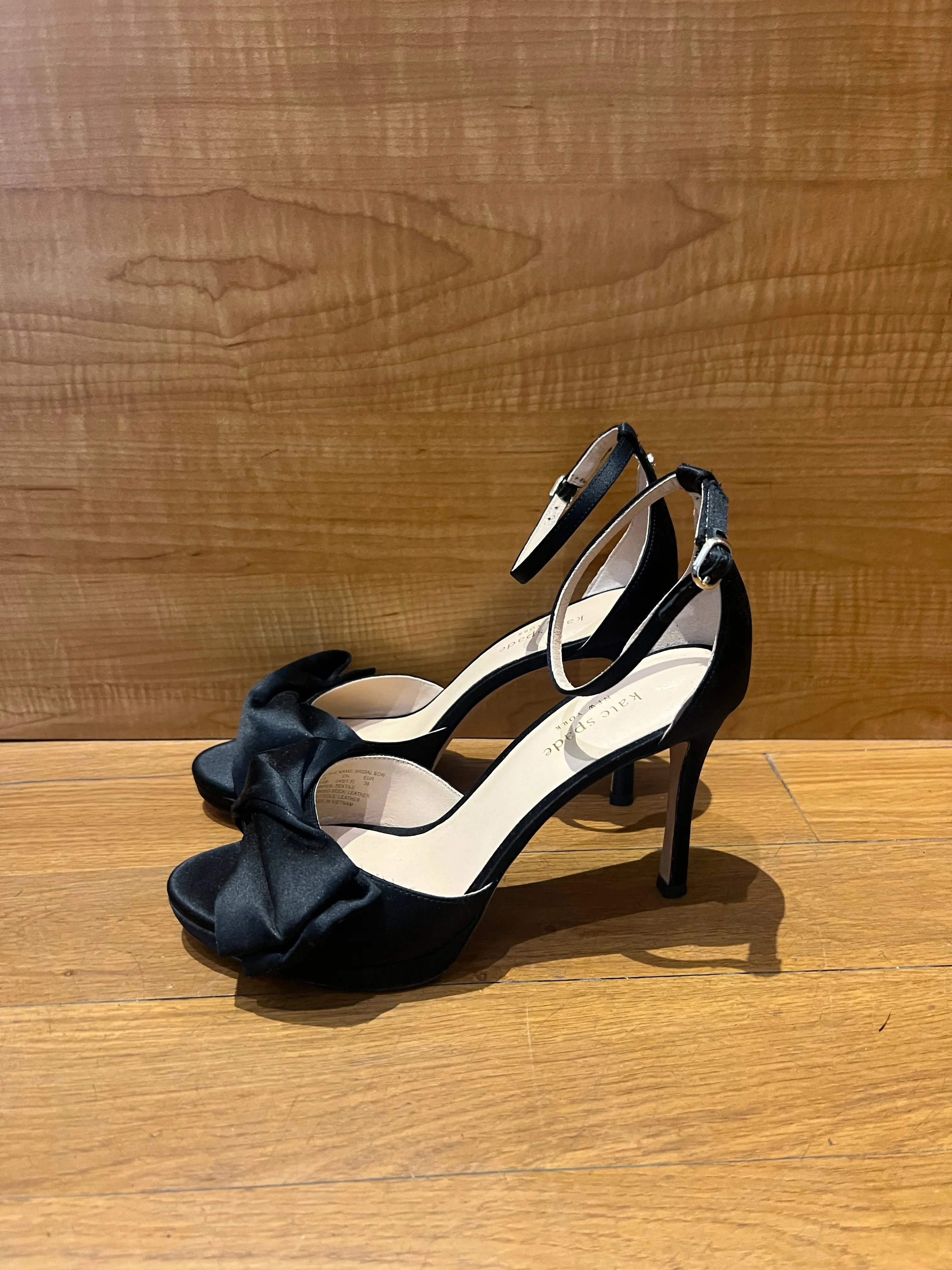 Kate Spade Heels Size 7.5