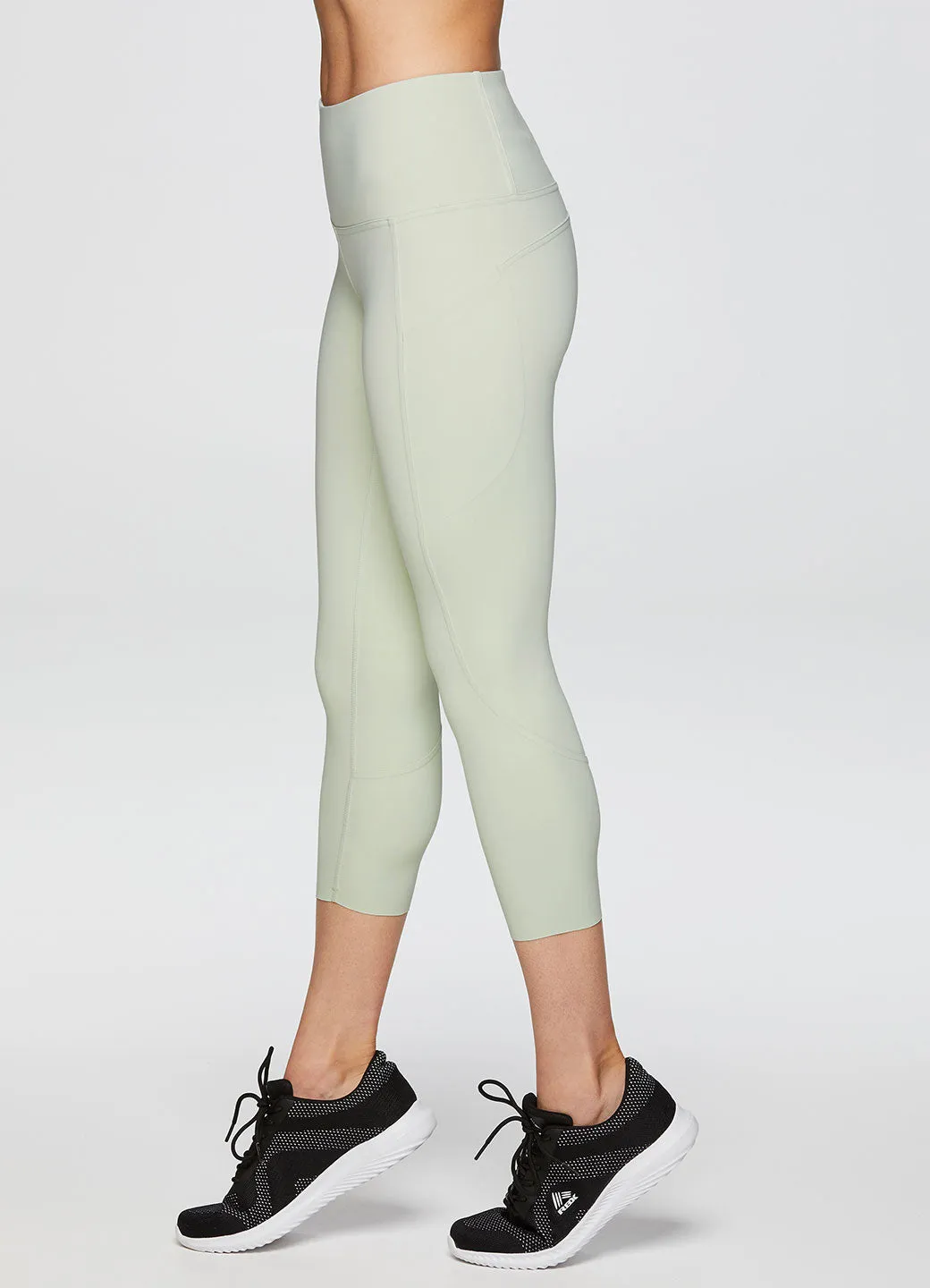 Lightweight Ultra Hold Capri