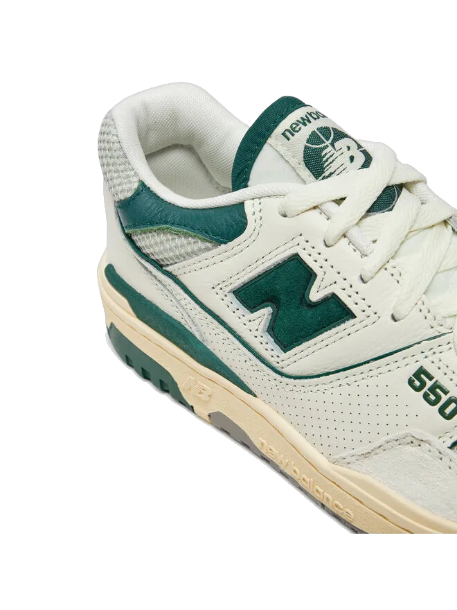 New Balance Men's 550 Shoes - Sea Salt / Marsh Green