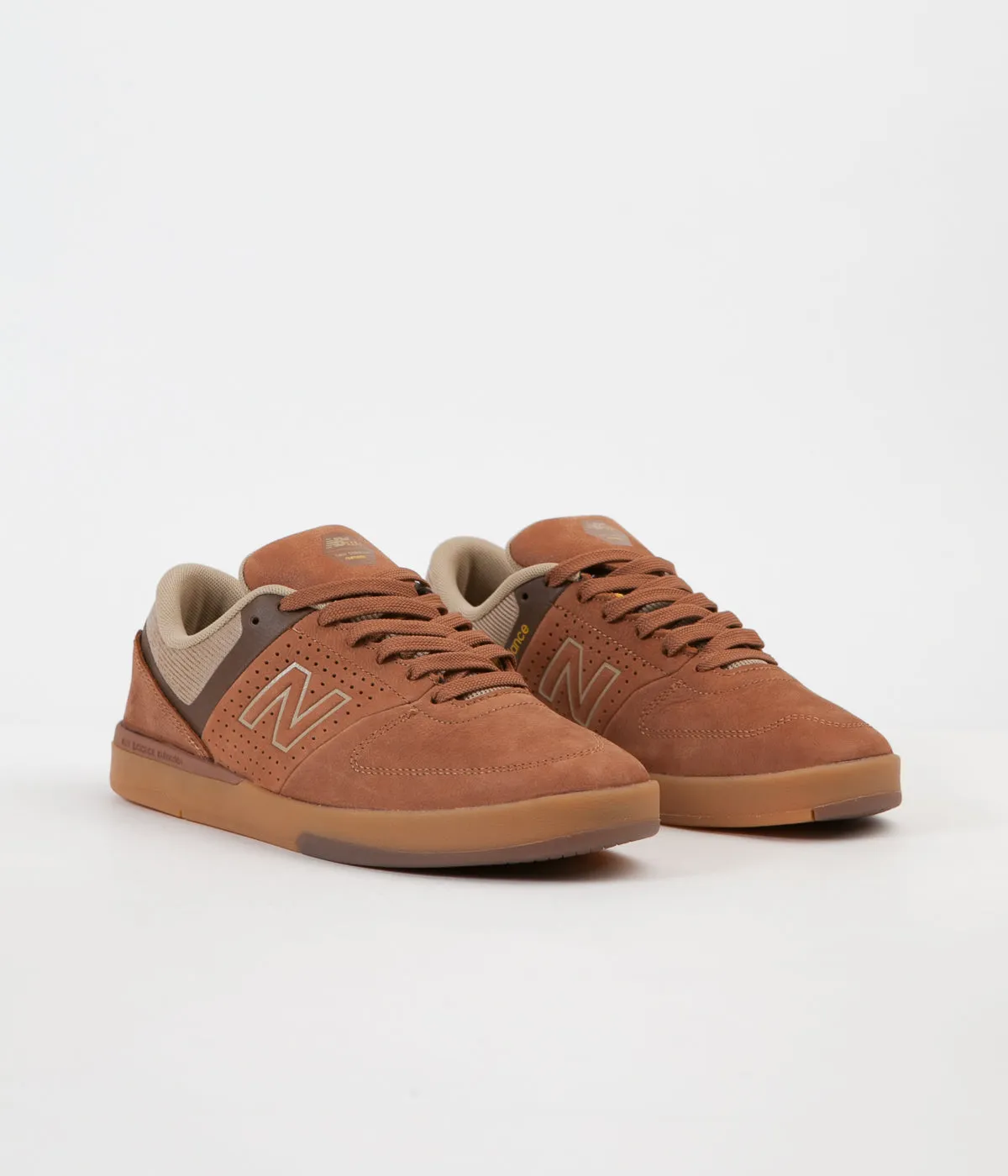 New Balance Numeric 533 Shoes - Brown / Gum