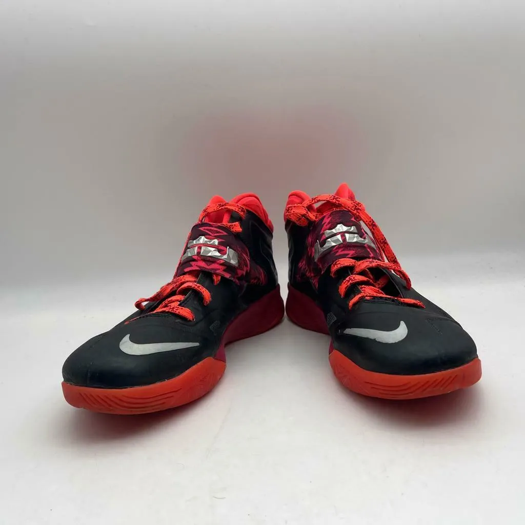 Nike Men's Zoom Soldier VII Sz 11 609679- 005 Lebron Black Red Basketball Shoes