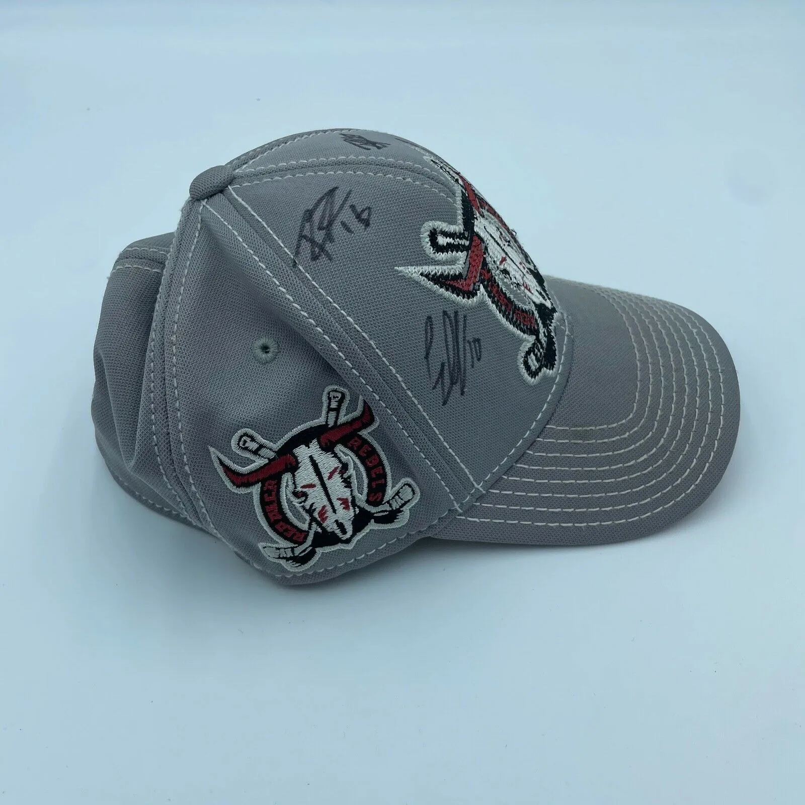 Red Deer Rebels Reebok Centre Ice Collection NHL Cap Sz: Small