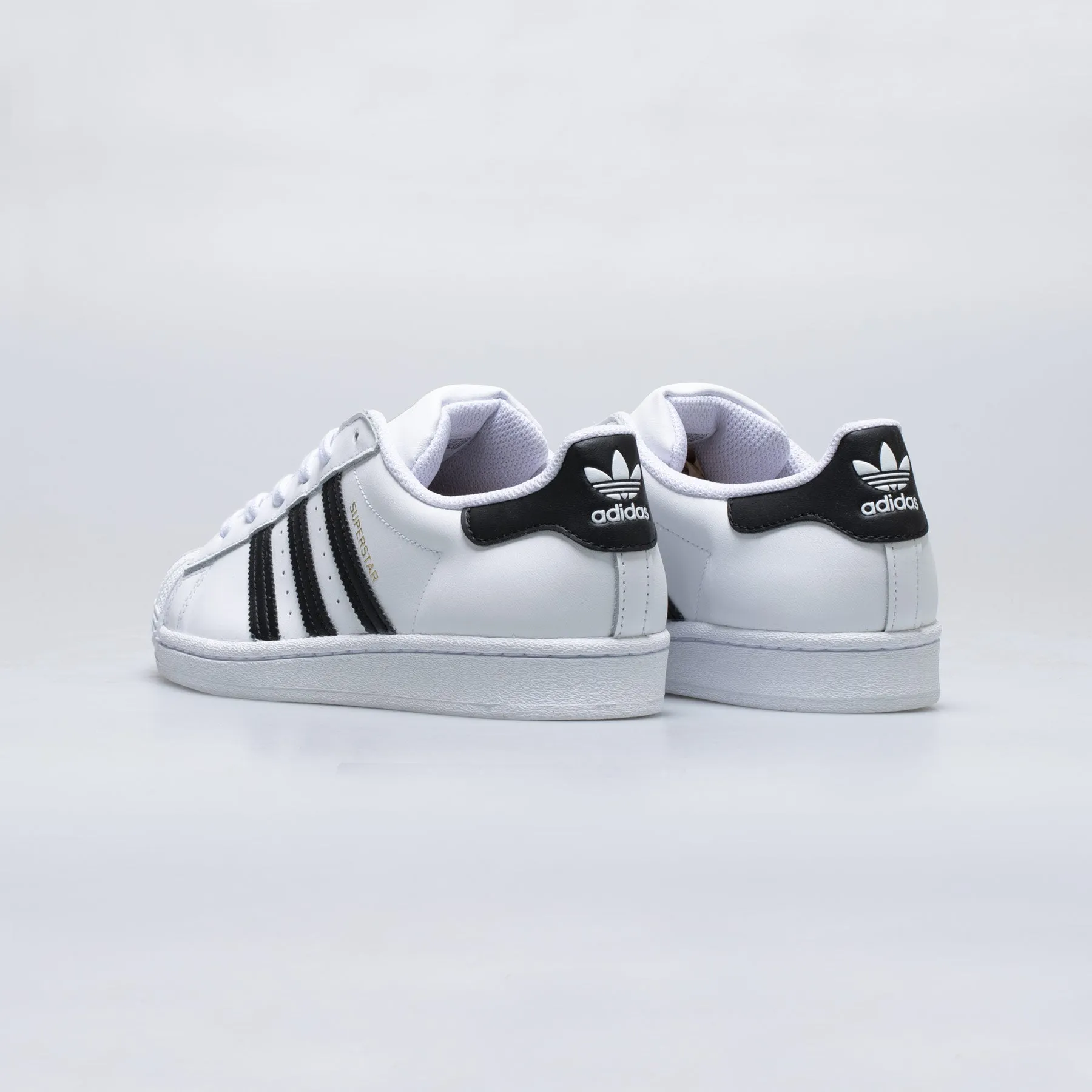 Superstar Grade School Lifestyle Shoe - White/Black