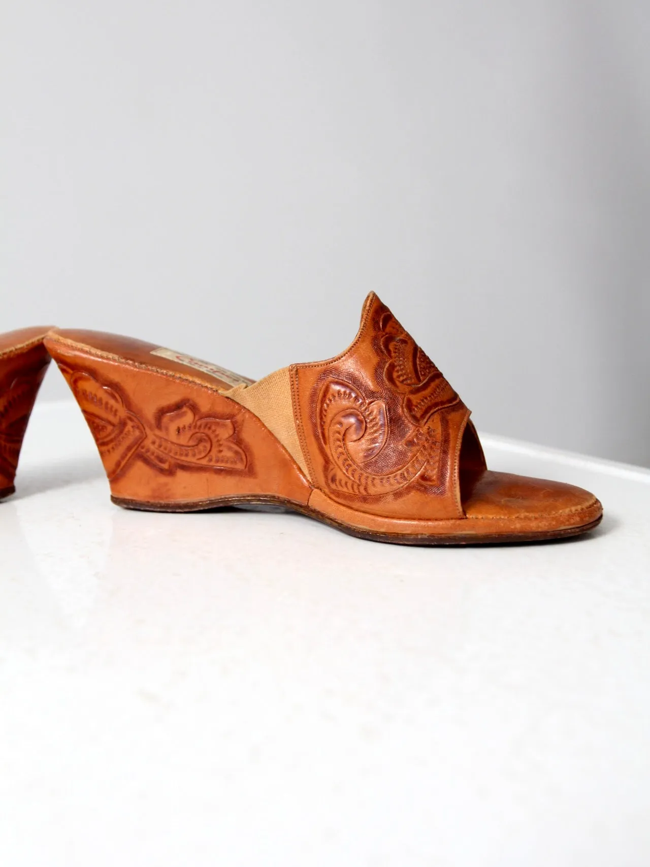 vintage 50s tooled leather wedges