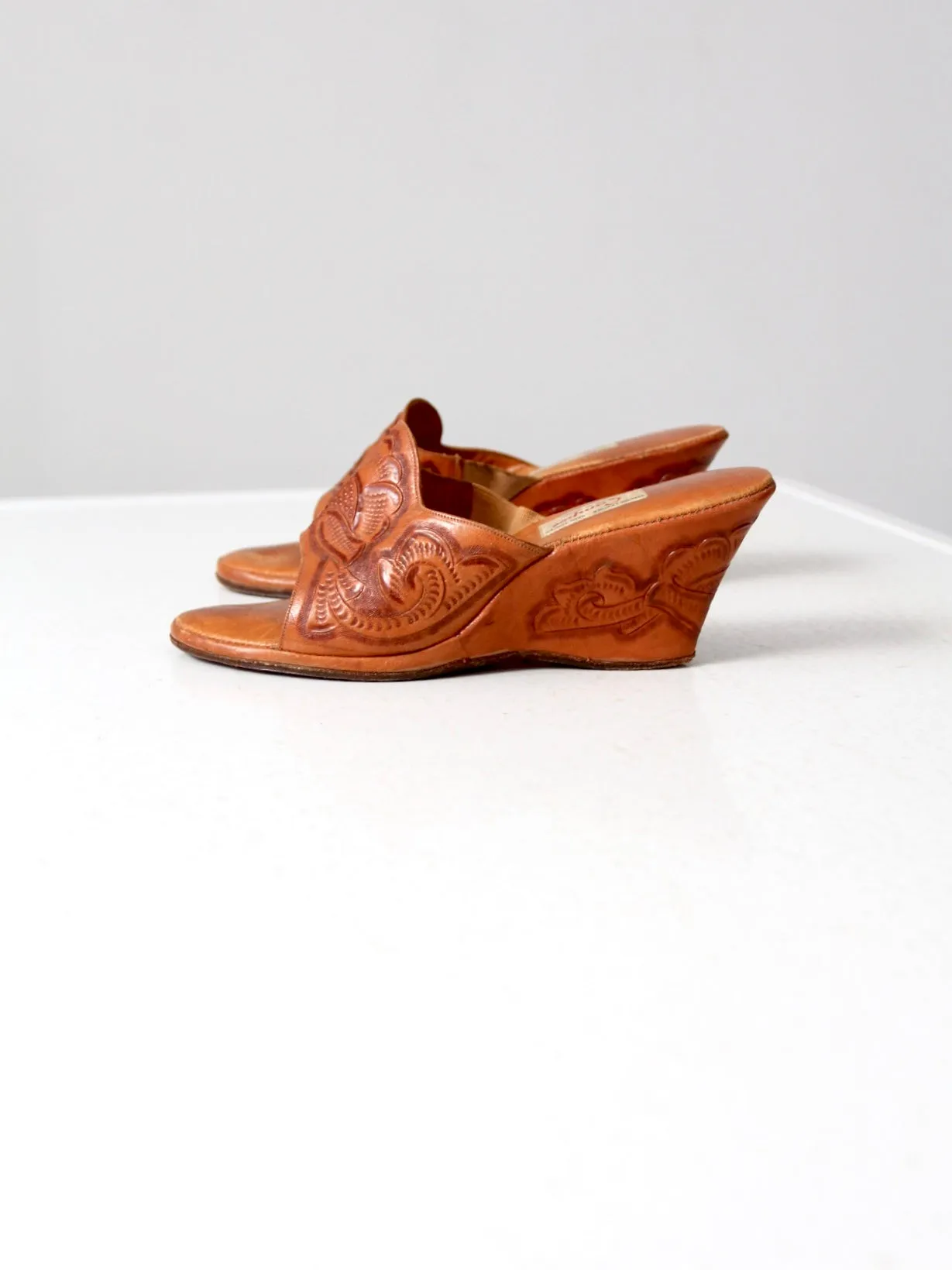 vintage 50s tooled leather wedges