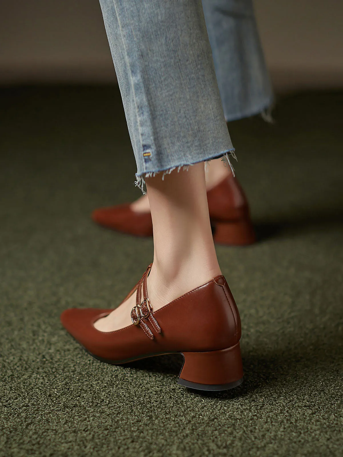 Women's Solid Color T-Strap Chunky Heel Pointed Toe Leather Shoes